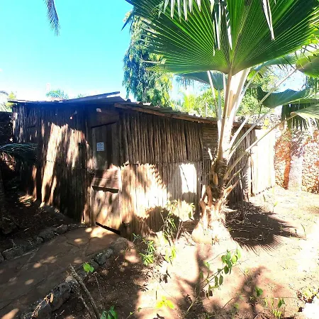 Diani Backpackers (Adults Only) Hostel Diani Beach Exterior photo