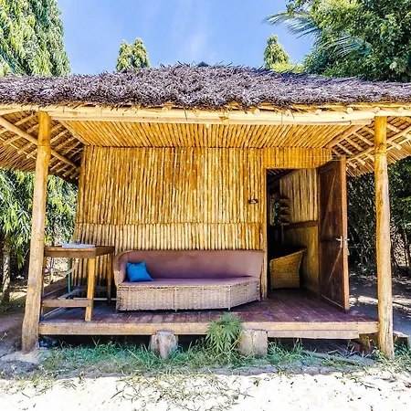 Diani Backpackers (Adults Only) Hostel Diani Beach Exterior photo