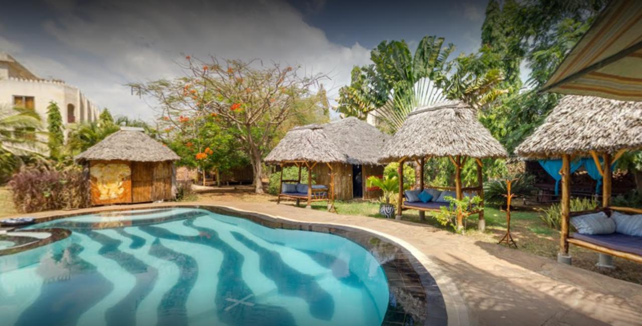 Diani Backpackers (adults Only) *