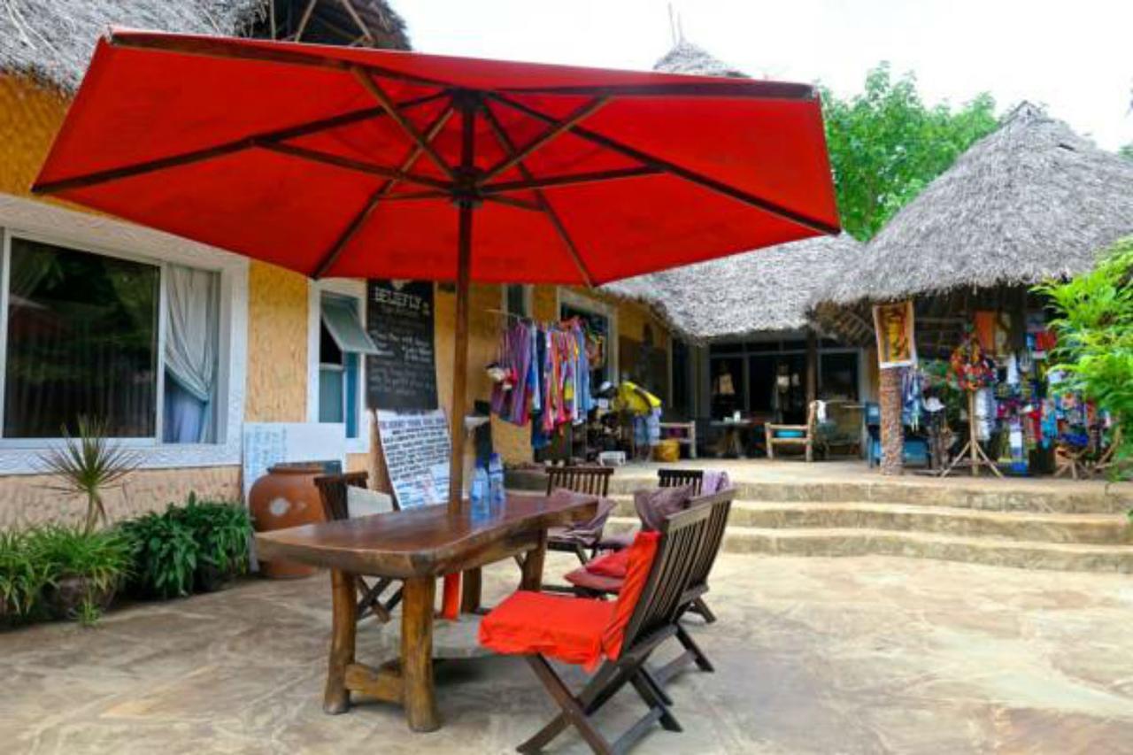 Diani Backpackers (adults Only) Hostel
