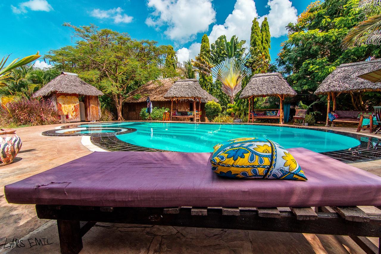 Diani Backpackers (adults Only) *