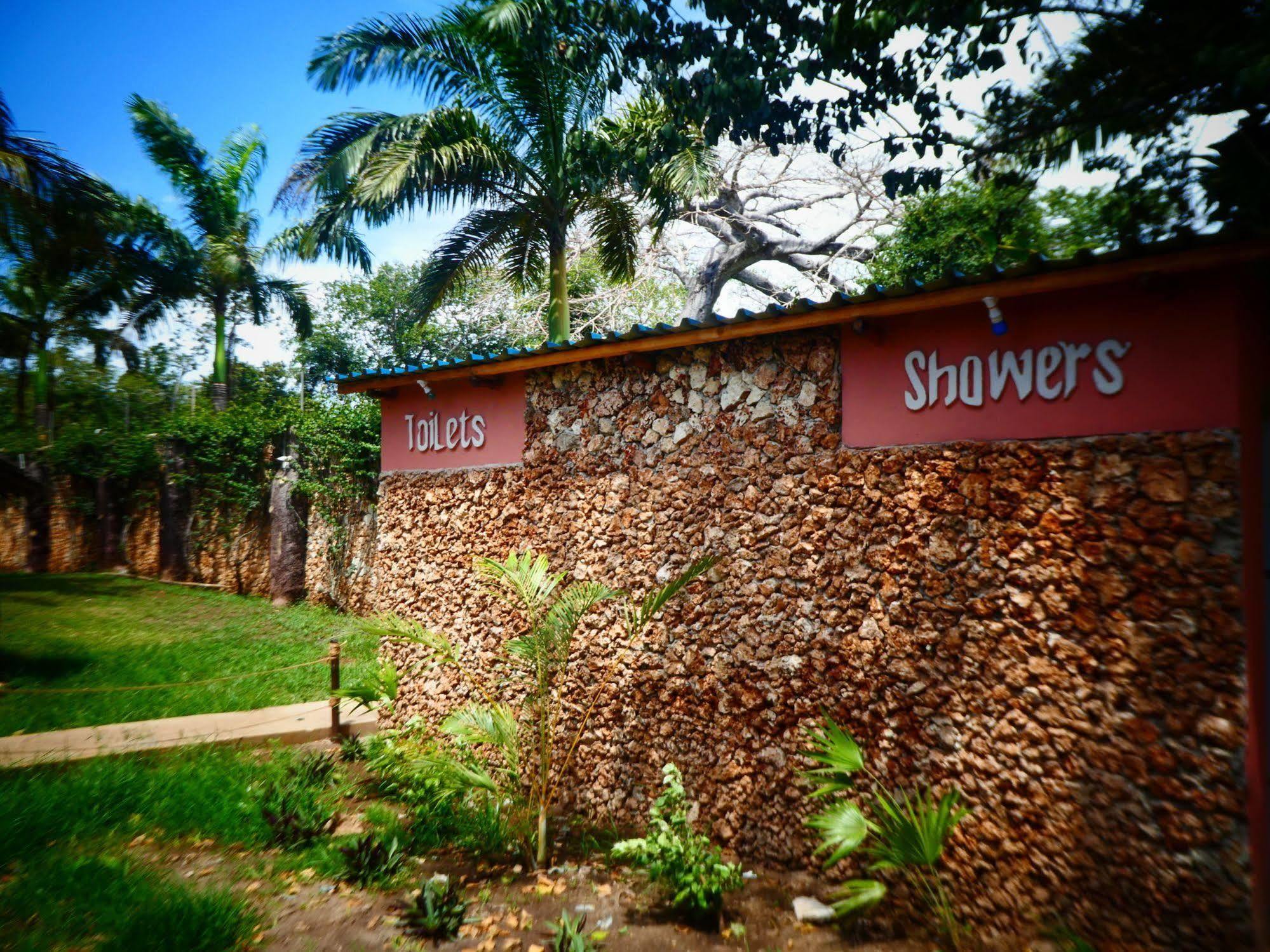 Hostel Diani Backpackers (adults Only) Diani Beach